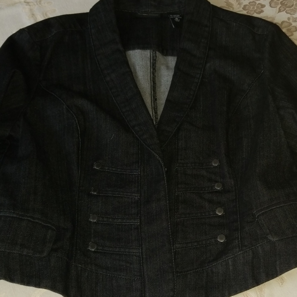 Jean Jacket - Picture 3 of 4